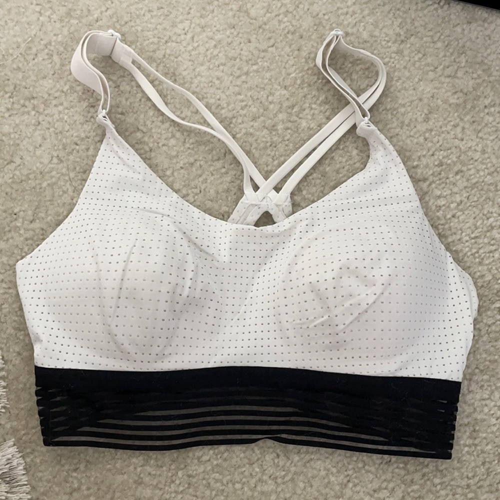 Victoria sport sports bra